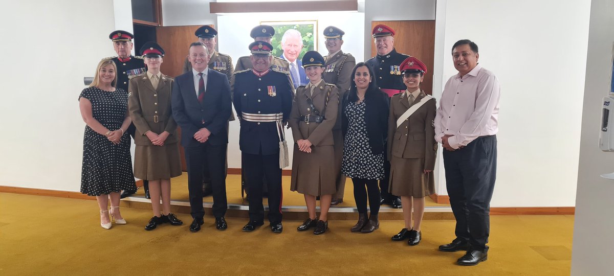 Tonight one of <a href="/LNRACF/">LNR Army Cadet Force</a> D Company cadets was inaugurated as the new <a href="/LeicsLieutenant/">Leics Lieutenancy</a> Lord Leiutenant Cadet for Leicestershire. We are immensely proud of you. Here's a picture of the outgoing and incoming LLt Cadet for LNR <a href="/ArmyCadetsUK/">Army Cadets UK</a> <a href="/DCoyLNR/">D Company LNR ACF</a> #cadets