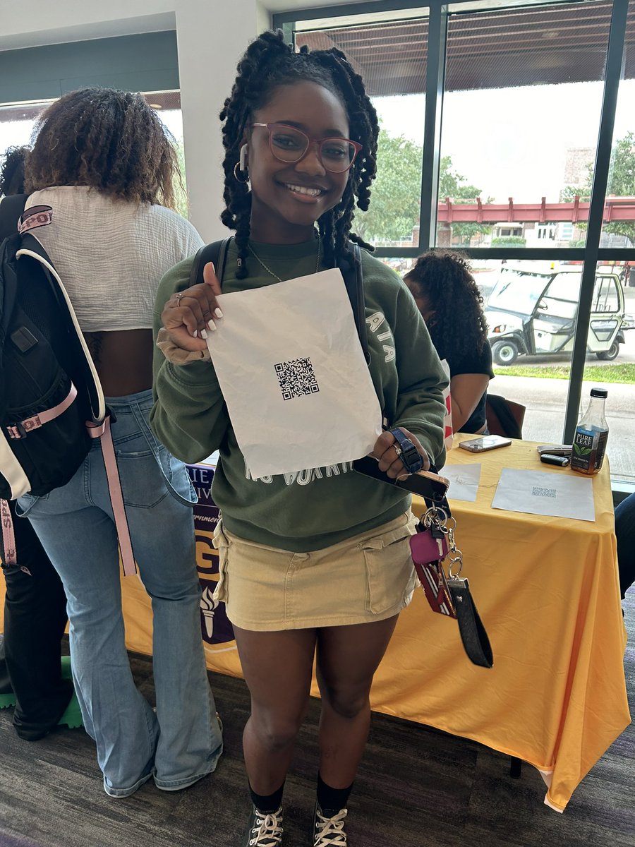 PantherAidSGA's tweet photo. Panther Aids are putting in work!💜💛

Panthers, fill out this housing survey to help out our community!!
 https://t.co/0q4COhcRGd https://t.co/UEUC2EQvfM