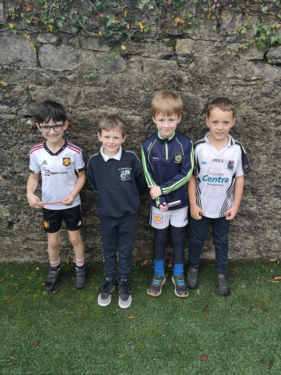 NaomhColmcille6's tweet photo. #MathsWeek23 concluded with a Maths Quiz for all the boys. Great fun had by all and tie breakers needed to determine our prize winners. We'll done lads https://t.co/hIXjpY5BhA