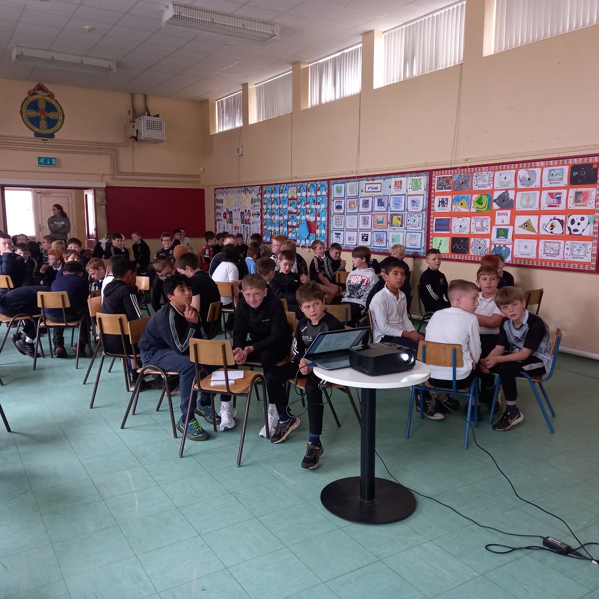 NaomhColmcille6's tweet photo. #MathsWeek23 concluded with a Maths Quiz for all the boys. Great fun had by all and tie breakers needed to determine our prize winners. We'll done lads https://t.co/hIXjpY5BhA