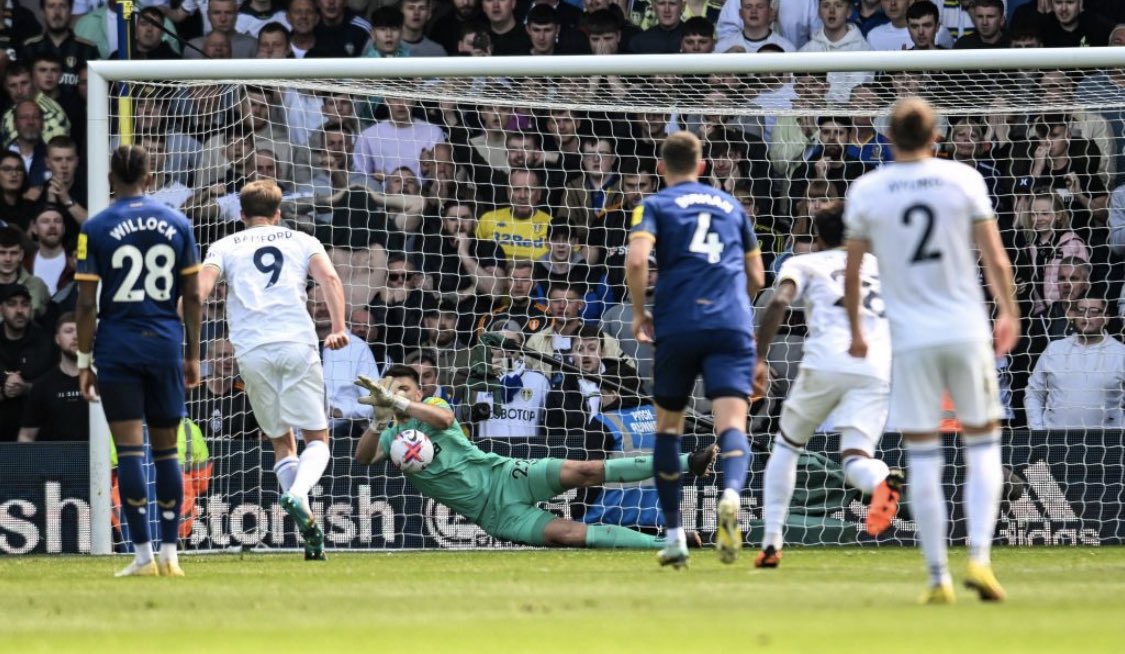 Bamford cost us safety and now costing us promotion. But the passion merchants will say otherwise… smh 

#LUFC #LeedsUnited