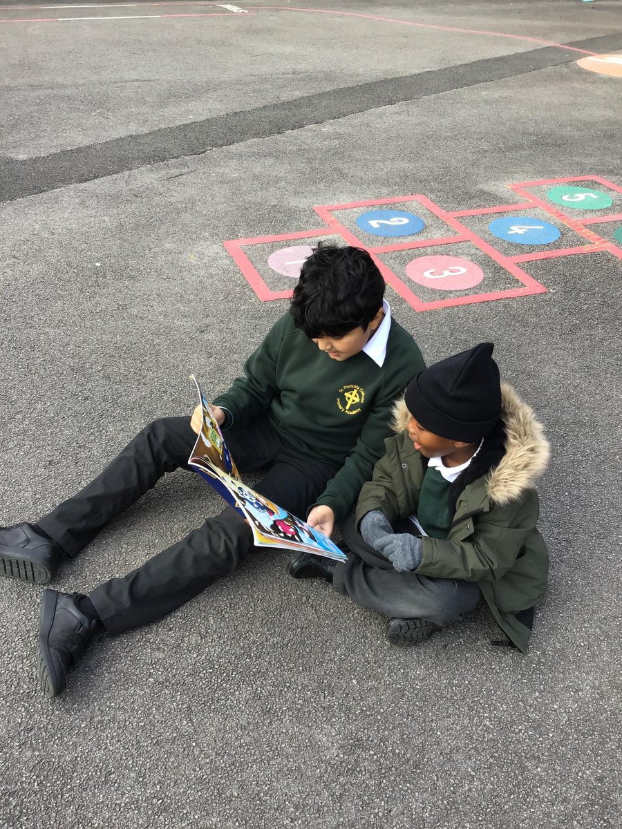 The children thoroughly enjoy using the outdoor reading library at lunchtimes, especially sharing their favourite stories with the Y6 reading buddies 🥰 #reading #outdoorreading #loveofreading #shareastory