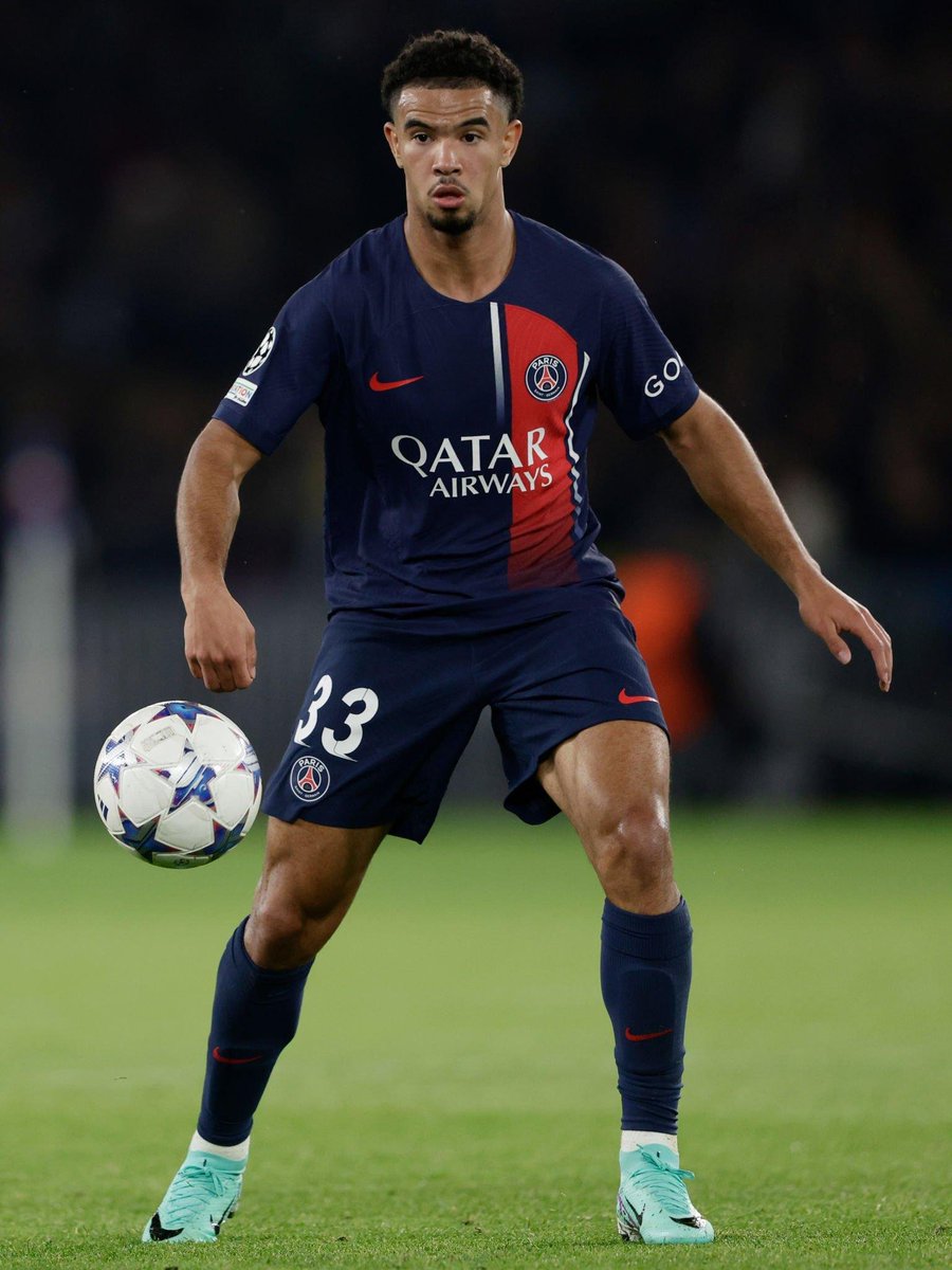 lnstantFoot's tweet photo. 🚨 OFFICIEL ! Warren Zaïre-Emery a été élu 𝗛𝗢𝗠𝗠𝗘 𝗗𝗨 𝗠𝗔𝗧𝗖𝗛 pour sa prestation exceptionnelle face à l'AC Milan ! 🏆

17 ans. ❤️💙💎 https://t.co/ZSMeBaApWn