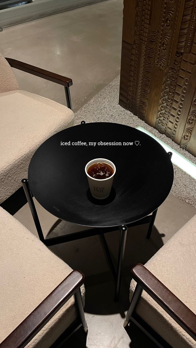 llllxn17's tweet photo. @nuof1m القليل من تصويري🤍🌚 https://t.co/ApR1SuRz2K
