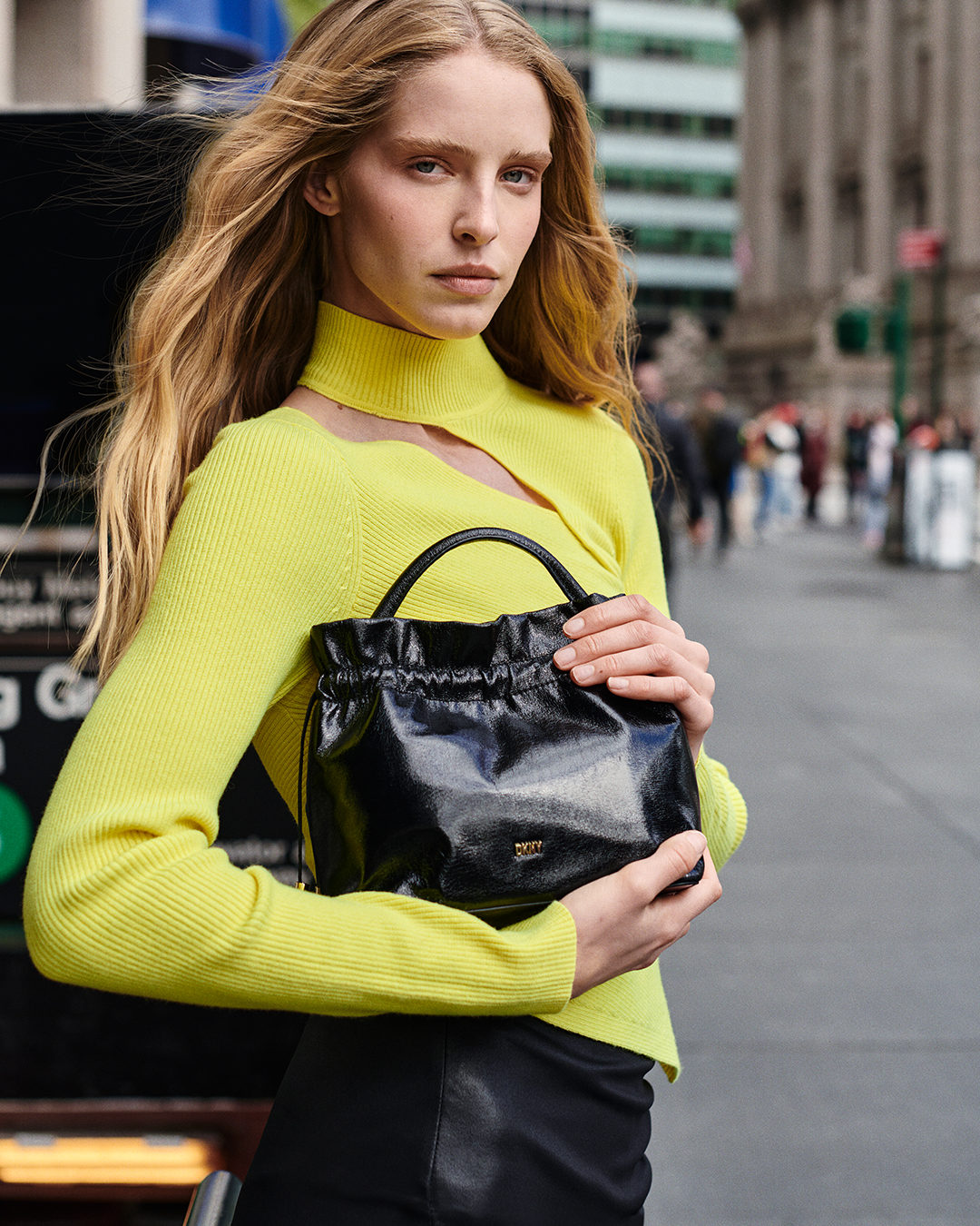 DKNY on X: Easy to handle. Hard to top. #DKNYFORYOU
