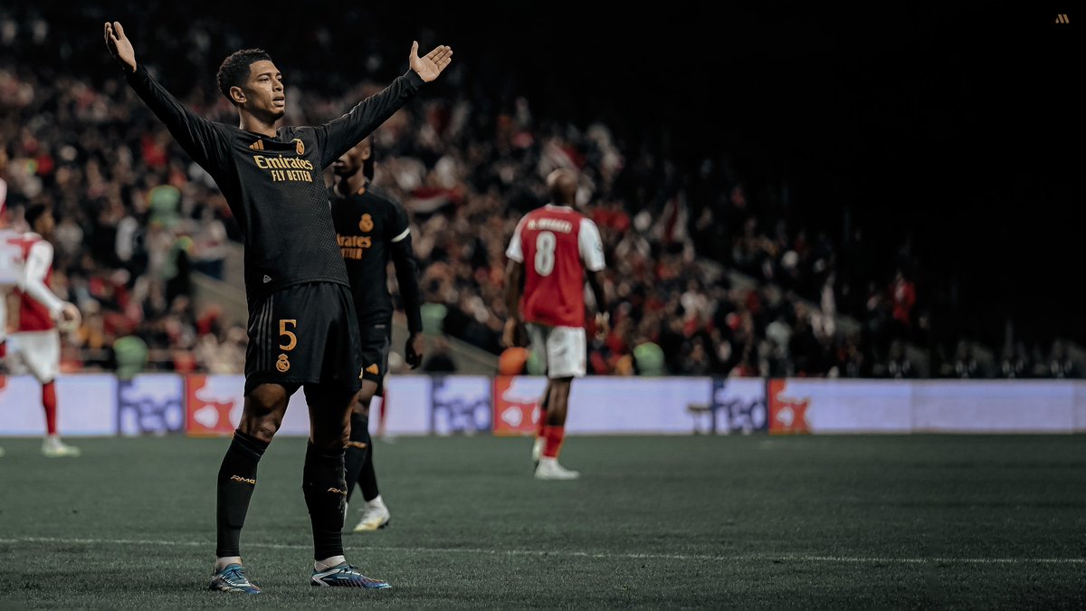 margraphx's tweet photo. 4K #Wallpapers📱&amp; #Desktop💻
 •📂Champions League #UCL 
  •📂Real Madrid
   •📂𝐉𝐮𝐝𝐞 𝐁𝐞𝐥𝐥𝐢𝐧𝐠𝐡𝐚𝐦 𝟓🖤💛 https://t.co/5p4V20sa5W