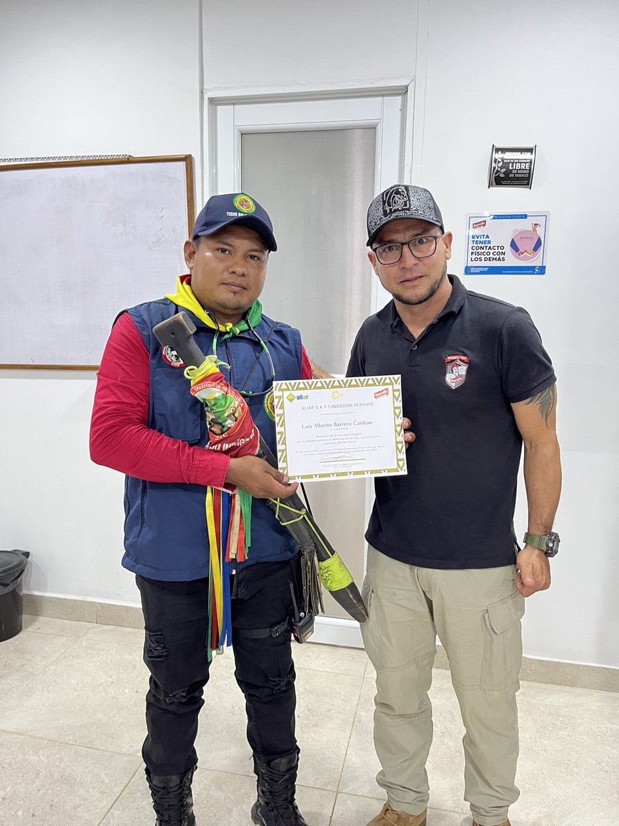 pervivir's tweet photo. Con gran satisfacción y en agradecimiento a su labor por el cuidado y la defensa de nuestro territorio, reconocimos a la guardia indígena del Resguardo Wacoyo - Etnia Sikuani, en cabeza del Coordinador para la Macro Orinoquia de Colombia, Flavio Yepes. (🧵) @aliaragro https://t.co/PPOPfZqvrq