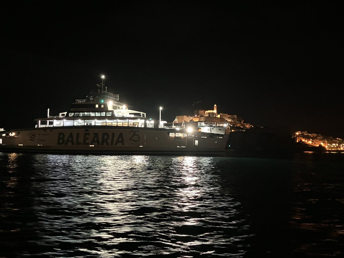 IbizaPilot's tweet photo. Inbound Cap de Barbaria @Balearia #PortEivissa @PortsdeBalears https://t.co/UmH551wack