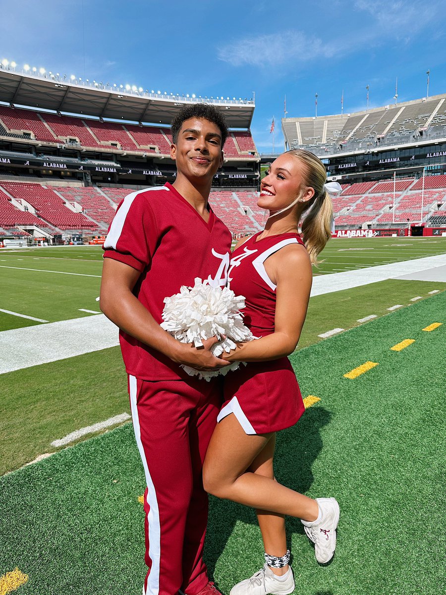 LilyGarofalo89's tweet photo. Such a fun weekend with a win against Tennessee! RTR ❤️ #APR325 https://t.co/RzTnqrzR5Z