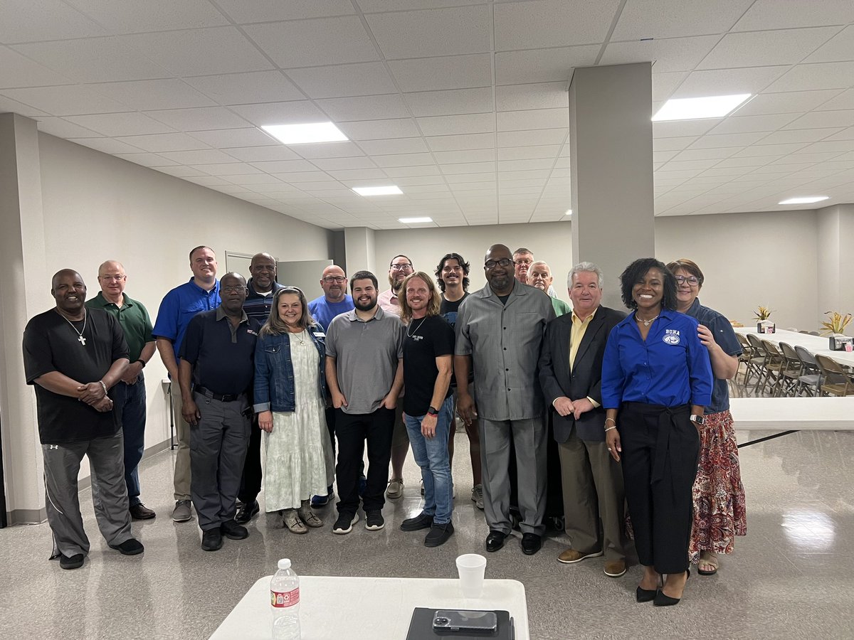 Today I was humbled to break bread with the Pastors and Youth Pastors of our community! I was so honored and proud to share but also be poured into! Thank you for the opportunity to partner as we raise and grow productive citizens in @Buna_ISD #BetterTogether #InspiringExcellence