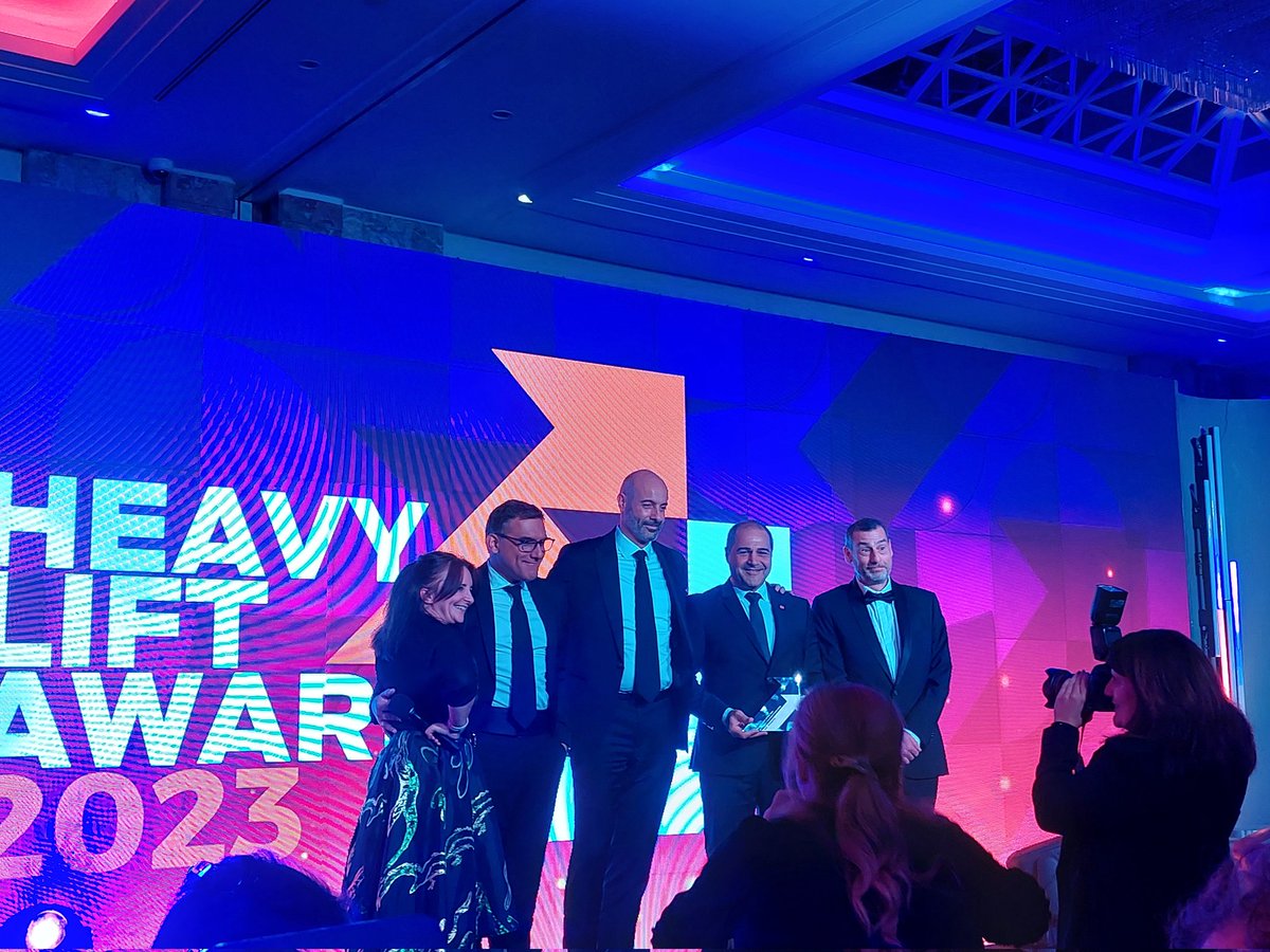 SusanOatway's tweet photo. #HeavyliftAwards2023 @aalshipping won ship operator of the year 🥳 https://t.co/Fg6dY2eJF1