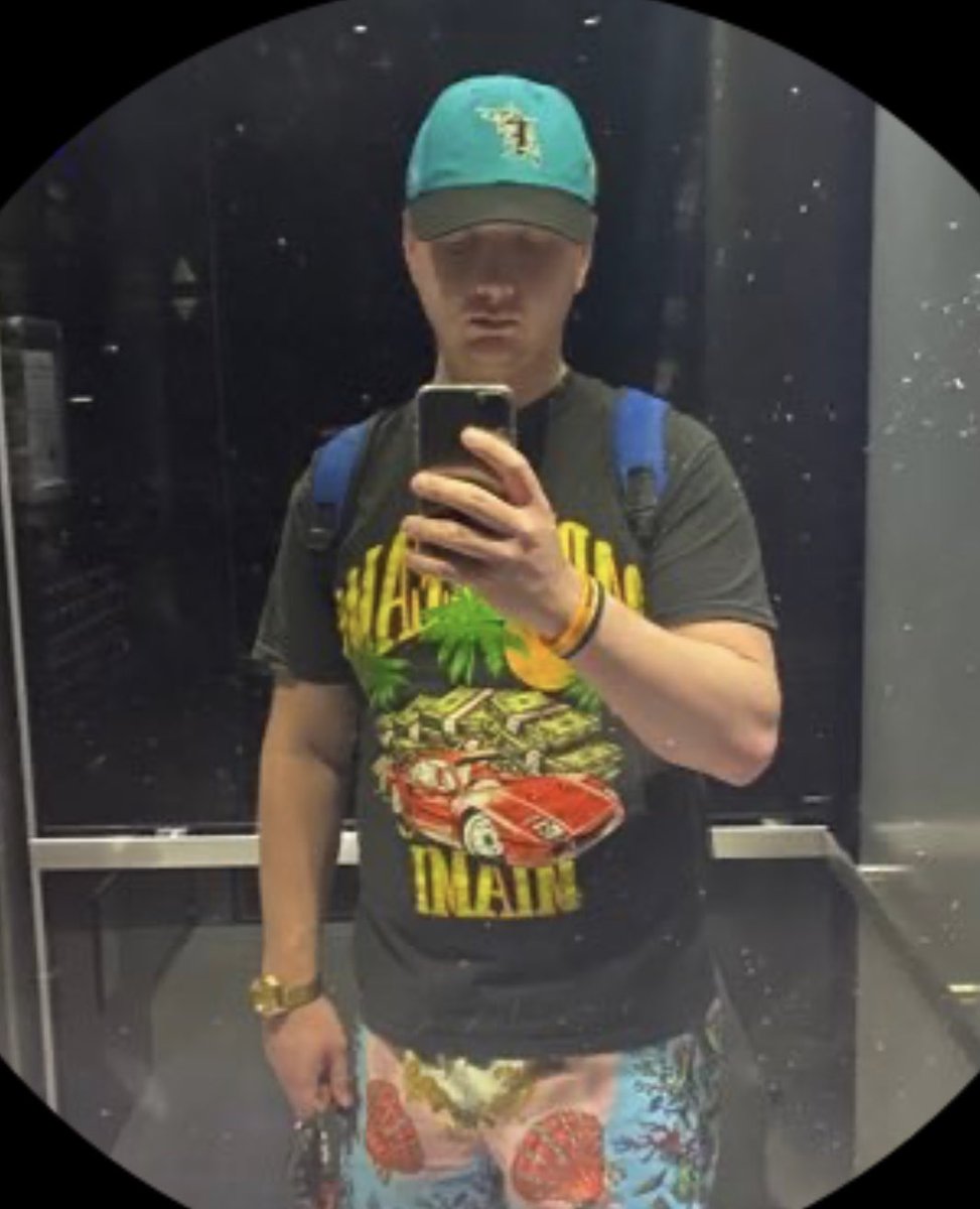 CanesCanesCanes tweet media