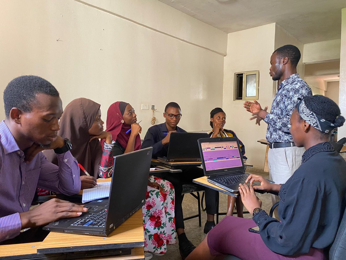 Peace_Okunade's tweet photo. Phage work, team work. Fostering a sense of unity and purpose in our scientific journey.
@IbadanPhageTeam 
@phagedirectory 
#WorldPhageWeek https://t.co/FQ9YJTX3Lu