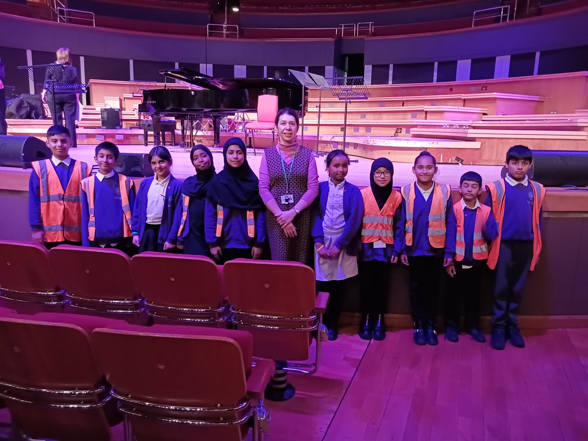 Yesterday was a great day to be back at the Symphony Hall! Our Year 5 children had such fun, moving their bodies to new melodies, bonding outside school and learning skills to develop their friendships and play through music.  #SingingPlaygrounds #ExCathedra #LadypoolMusic