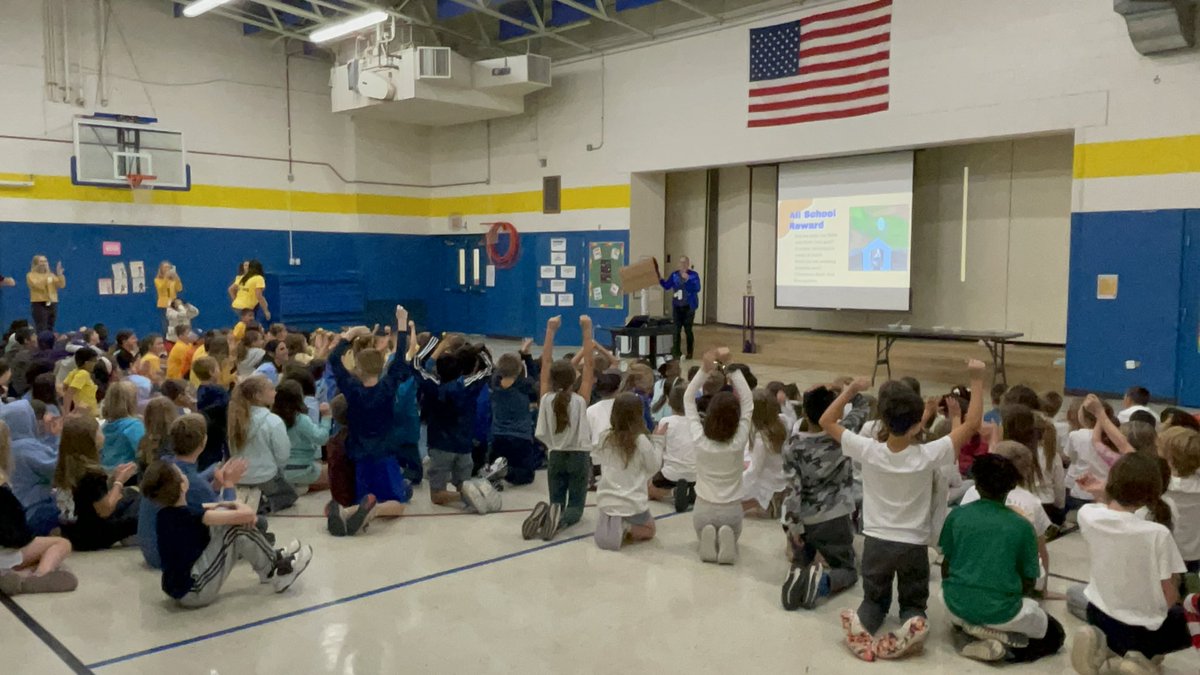 JennyLehotsky's tweet photo. Belle Aire had a great school wide assembly that honored so many students today! Way to go BA! #dg58pride https://t.co/YB1mcpXFZu