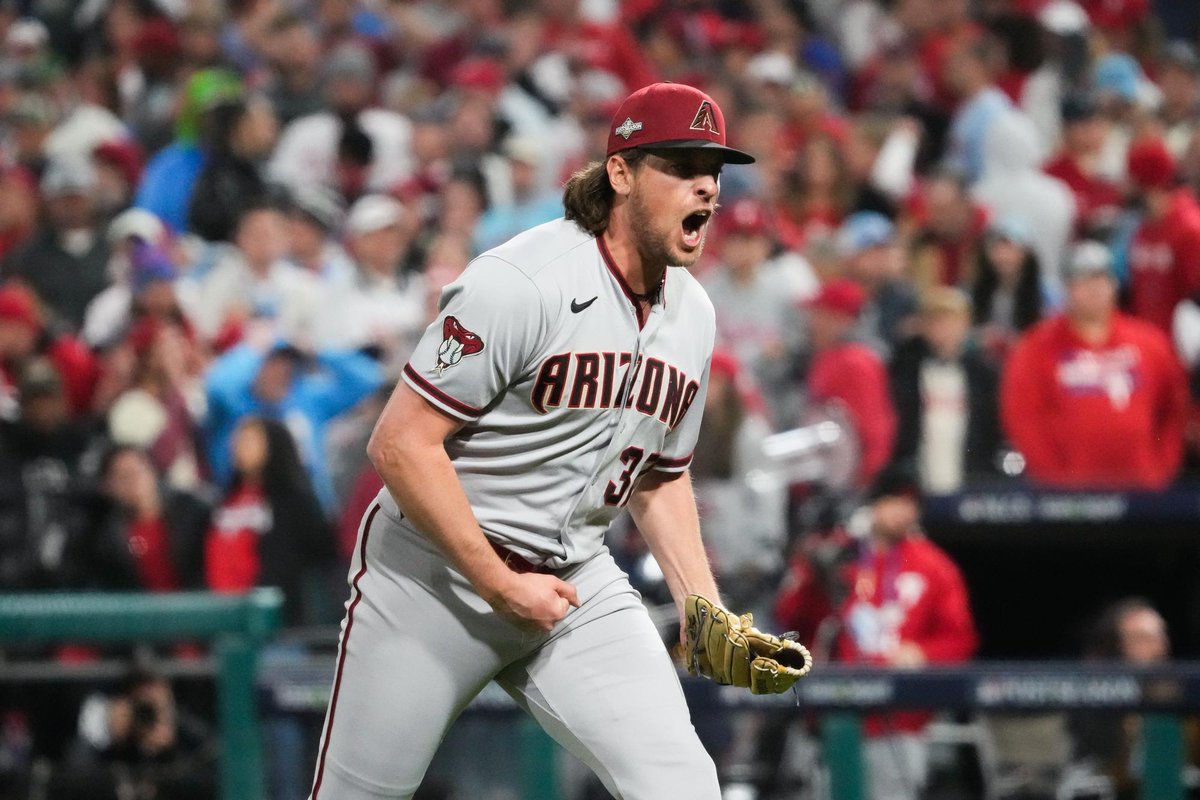 Arizona Baseball tweet media