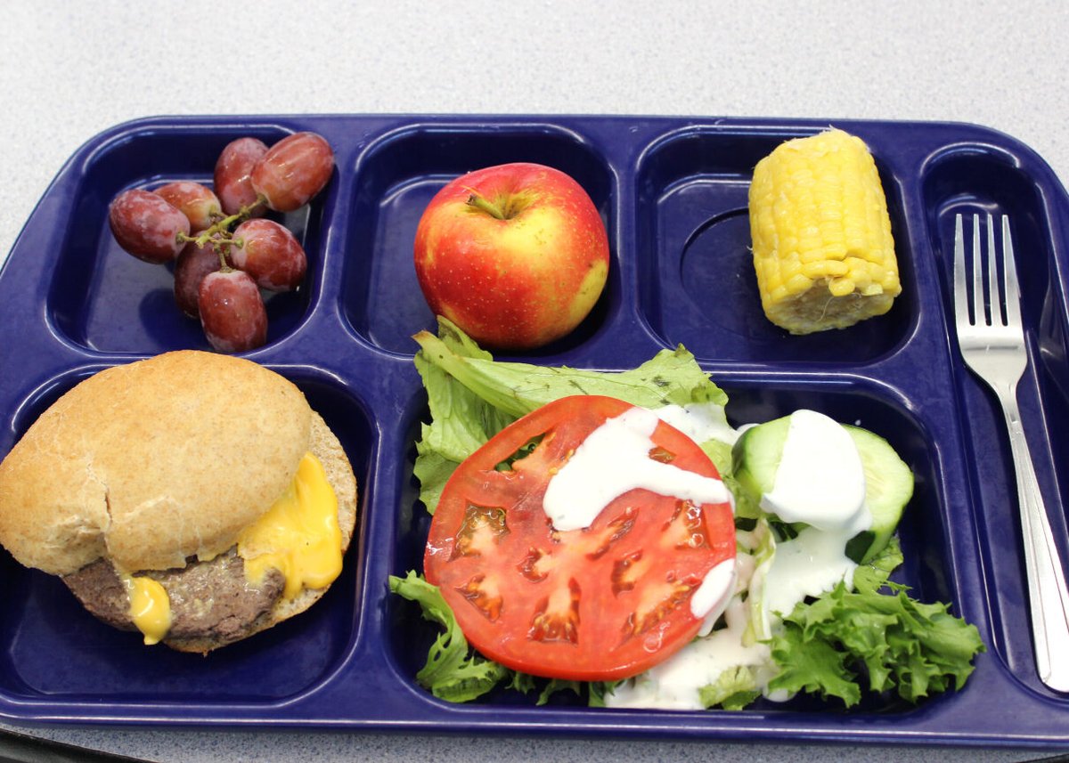 USDA_FNA's tweet photo. #FarmtoSchoolMonth in WV continues! Administrator Long, @SchoolLunch President, @WVDeptofAg Kent Leonhardt &amp; @WVEducation joined local officials &amp; Philip Barbour HS students for a “WV Wednesday” lunch of mostly locally sourced fruits, veggies &amp; hamburgers on scratch-made buns! https://t.co/6OYr8dFvky