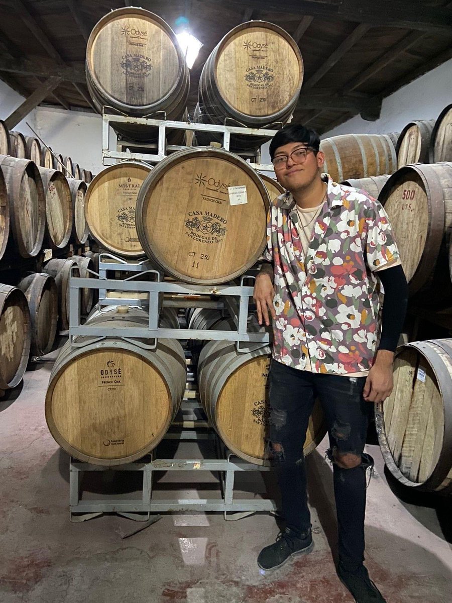 #HuracanOtis #Acapulco
Si alguien sabe el paradero de mi hermano, se encontraba hospedado en el Hotel Princess Mundo Imperial, favor de comunicarse, no responde llamadas desde el día de ayer. El se encontraba en guerrero en un viaje con sus compañeros de trabajo, es regio.😭😭