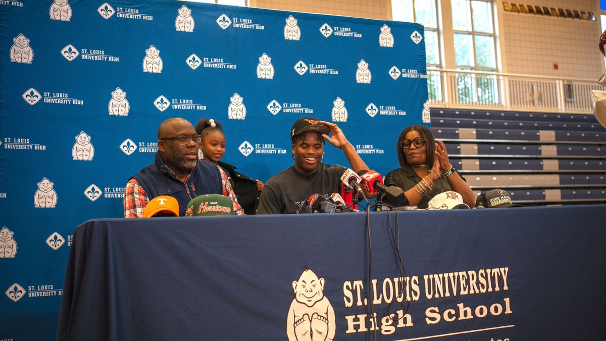 St. Louis U. High tweet media