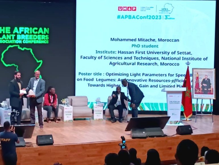 MohammedMitache's tweet photo. Honored to have joined the African Plant breeders conference 3rd edition, thanks to #APBAConf2023, #UM6P, #INRAMorocco, #FSTSettat, and #UH1SettatMorocco. Delighted to win 3rd place for best presentation. Grateful to my mentors, Baidani Aziz and Idrissi Omar for their support https://t.co/iZ6JYUUg57