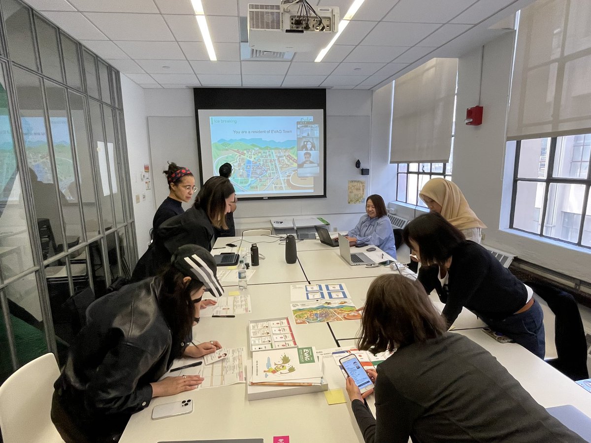 Joint project of MIT and Keio: Evacuation Game #EVAG @MITarchitecture @urbanrisklab @KeioGlobal