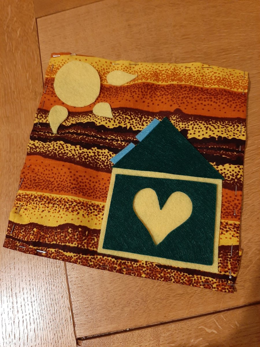 Hi @leicesterliz I made this square 4 the #WarmHomesLeics community quilt to say 2 you, my MP: 
Please stand up 2 your Party. Get them 2 support St by St home insulation & stop supporting climate wrecking expensive oil&gas instead of clean green renewable energy generation. (1/2)