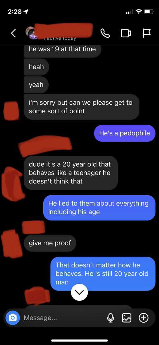 whathesdone22's tweet photo. This is also not his first time dating minors, as he dated someone who was 16 while he was 18 years old as depicted in the screenshot of a groupchat between one of the minors and my friend https://t.co/srXbywl5as