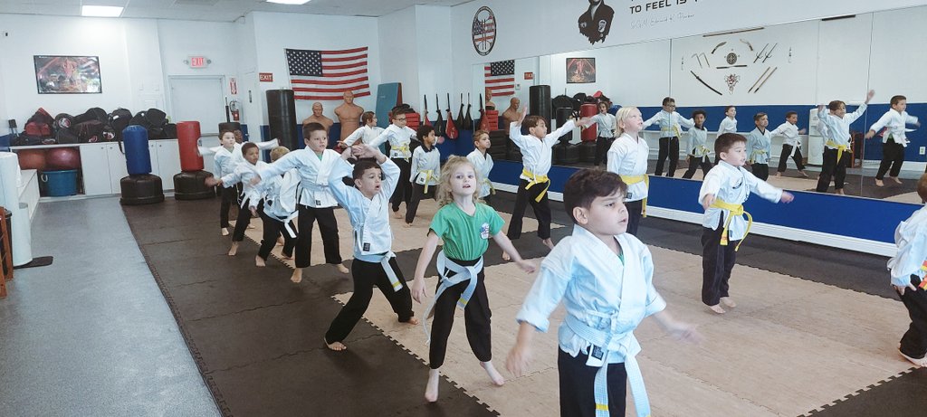 UltimateKenpo's tweet photo. Testing Day... All our students did a amazing job!
@UltimateKenpo @karate
@martialarts @DeerfieldBeach_ @bocaraton @kenpo https://t.co/N239WybUxI