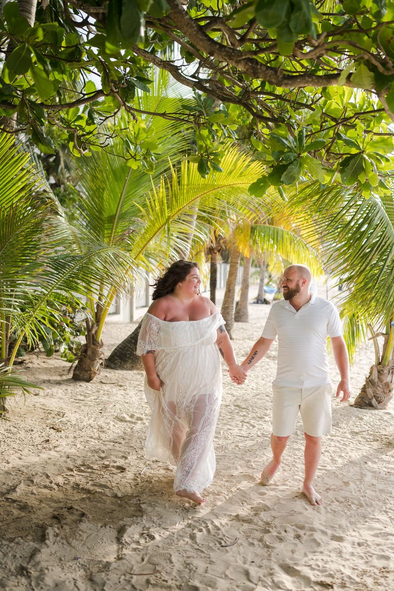 Celebrate love with Emily and Zach as they mark their one-year anniversary in paradise! From the luxurious Royal Sonesta San Juan to the breathtaking Isla Verde Beach, we captured moments they'll cherish forever. Read all about it in our latest blog post: cfont.co/Emily-Zach