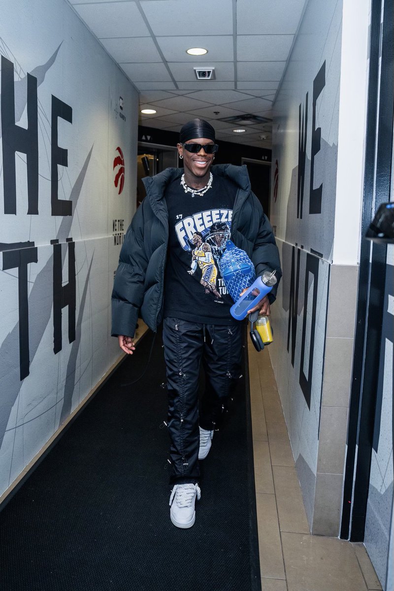 Raptors's tweet photo. Back on the scene 🔥 https://t.co/88C145ZrYr