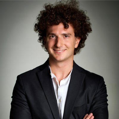 StefanoFabbroni's tweet photo. @TradingonIt @crypto_gateway @alessandromazza Propronete a Sam un qualche ruolo nel gruppo... magari riuscite a farlo "cantare"... 🤣
Certo che SBF ed Alessandro sono proprio uguali...😱 https://t.co/DkikNu1x2L