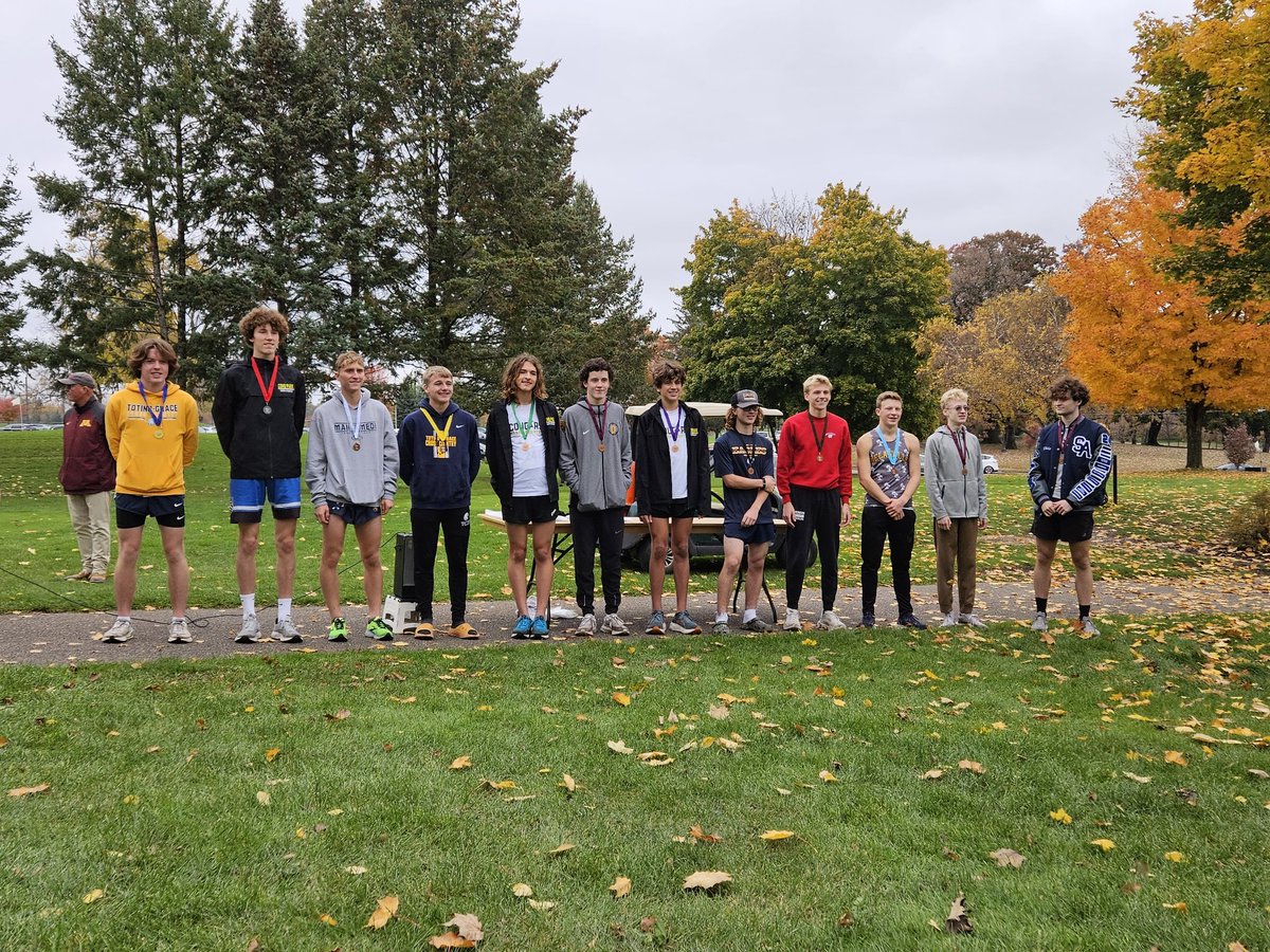 TGCrossCountry's tweet photo. Section 4AA champs! Has a nice ring to it.

Medalists:
Selah Binsfeld 2nd place and individual qualifier for state.

Matt Lindgren section champ.
Isaac Meyer 4th place.
Reid Binsfeld 8th place.

The whole team ran well. It's a privilege to get to coach them. https://t.co/og4GCL6LEv