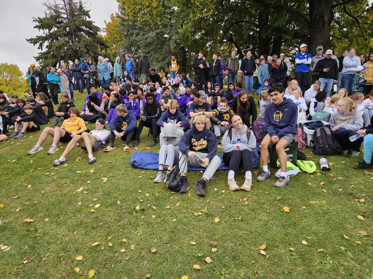 TGCrossCountry's tweet photo. Section 4AA champs! Has a nice ring to it.

Medalists:
Selah Binsfeld 2nd place and individual qualifier for state.

Matt Lindgren section champ.
Isaac Meyer 4th place.
Reid Binsfeld 8th place.

The whole team ran well. It's a privilege to get to coach them. https://t.co/og4GCL6LEv