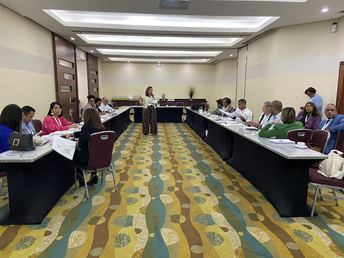 CICAD_OEA's tweet photo. La @CICAD_OEA organiza un taller de capacitación en Alternativas al Encarcelamiento (Currículo Universal de Tratamiento UTC 81 ATI) en colaboración con el Consejo Nacional de Drogas @ConsejoDrogasRD y el Programa de Tratamiento bajo Supervisión Judicial, apoyando la (1/2) https://t.co/y0siSQe0ju