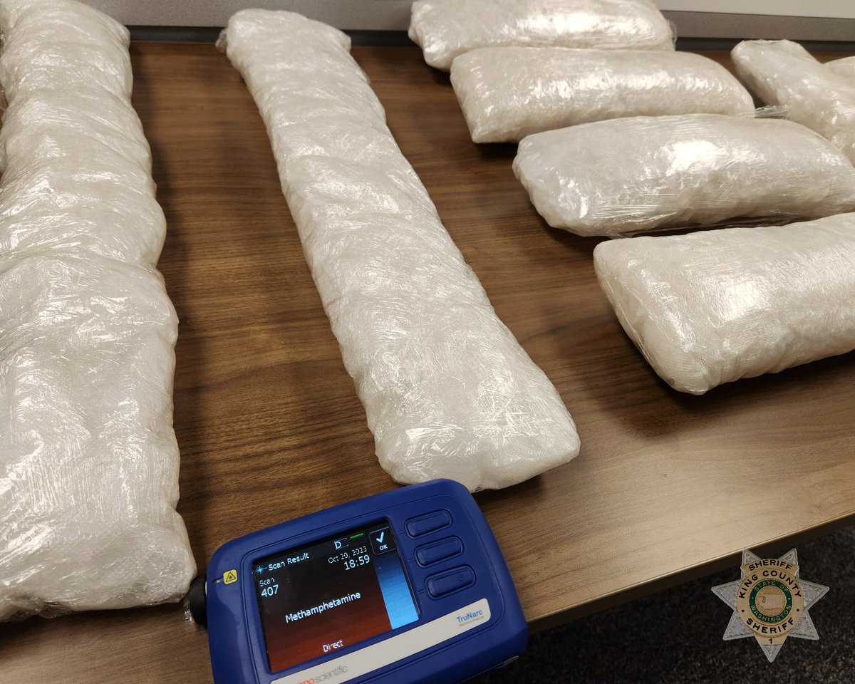 Last week, Precinct 4 SET Detectives and K9 Quinn located 44.3lbs of meth during a traffic stop. That's around the same weight as a twin-sized mattress!

The suspect was arrested, and charges are pending.

Great work once again by Detectives &amp; K9 Quinn, who is a very good boy.