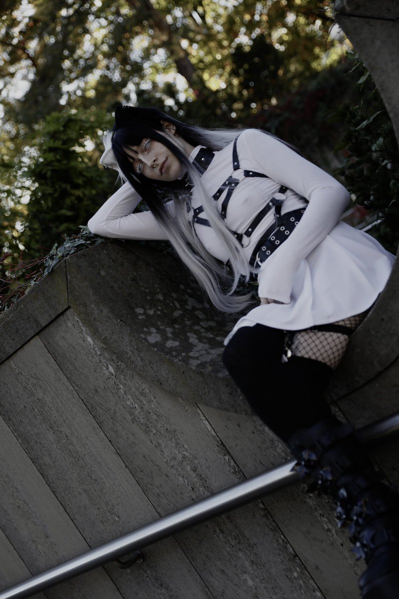 SmokeLxsa's tweet photo. Had my first shooting ever at the Mex Berlin with @ChrizFooYa 📸
I‘m so inlove with these pic’s! 
Fun fact : i couldn’t see shit that day cause of the white contact lenses xD😂 https://t.co/lo96kcPB1u