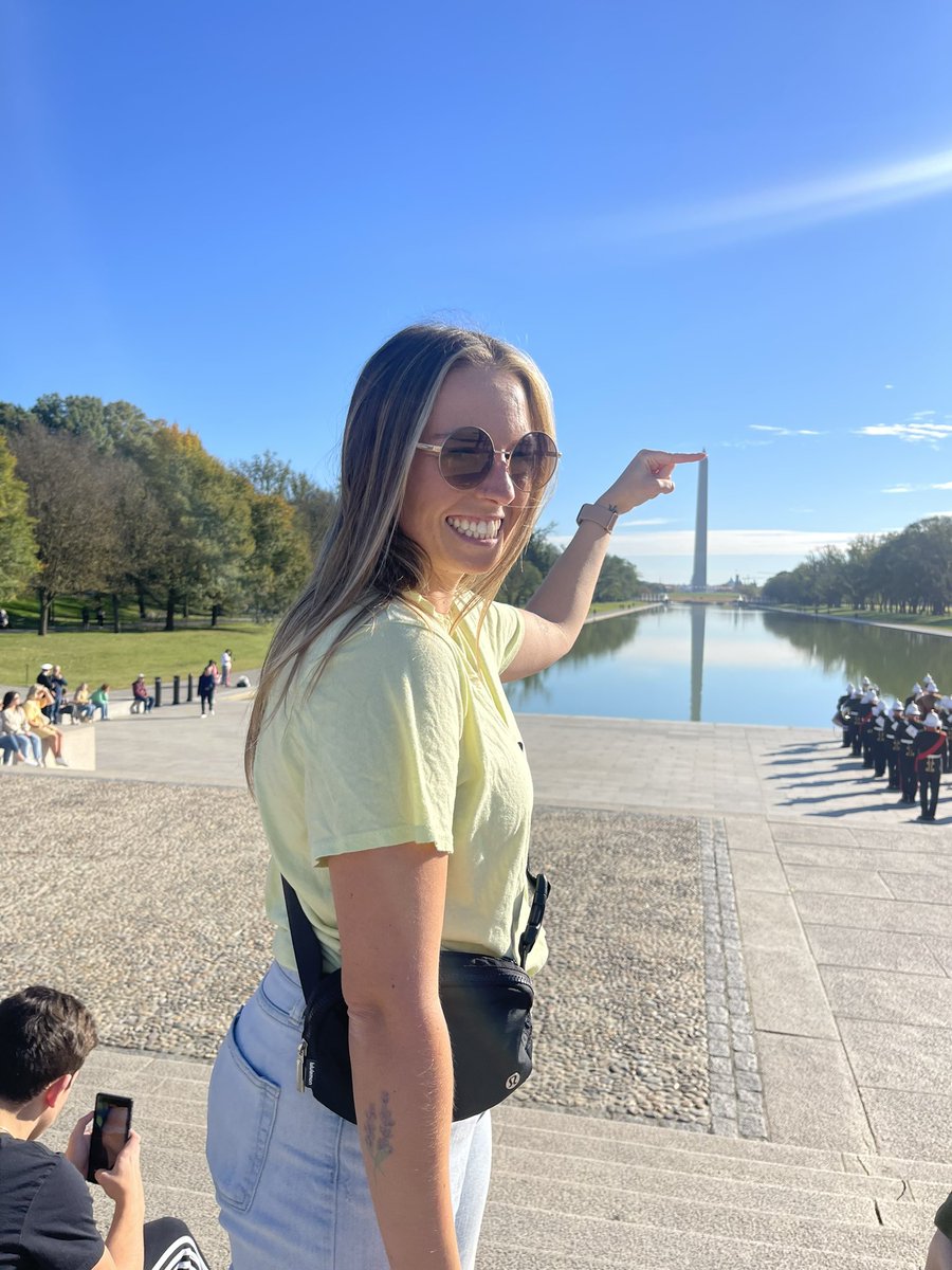 tubbsmath's tweet photo. 8th grade got to see the WWII Memorial, Vietnam Memorial, the Washington Monument, tour the Capitol Building and even more today!! #ourBMSA https://t.co/jI2x4NsrlH