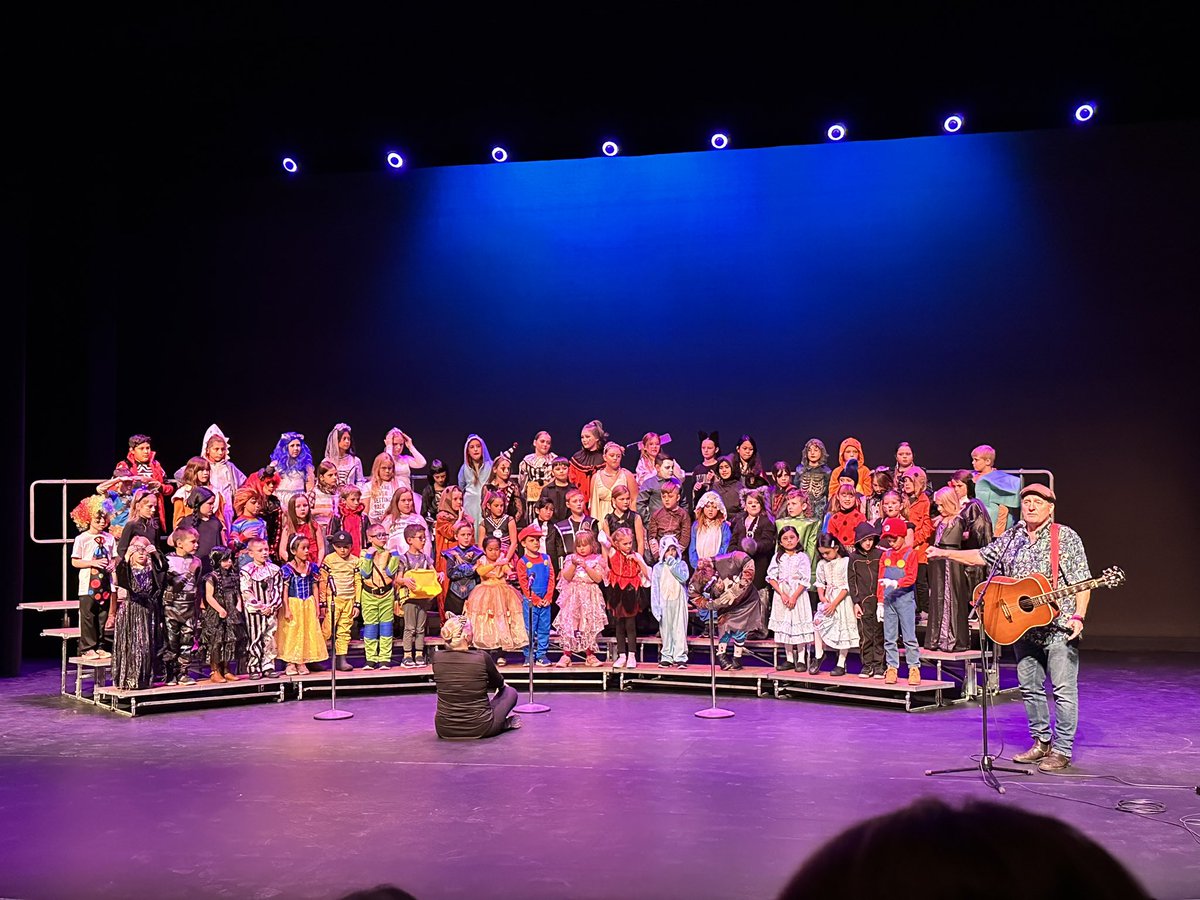 Thickwood Heights tweet media