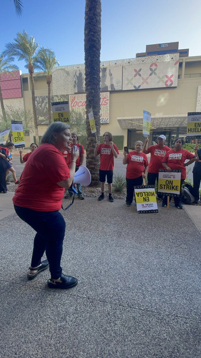 Today I walked the picket line w/ workers from Sheraton Downtown. The workers came from different backgrounds, spoke different languages, were different ages but all united in their fight for a liveable wage, fair healthcare, and of course respect. ¡Si se puede! #FairContractNow