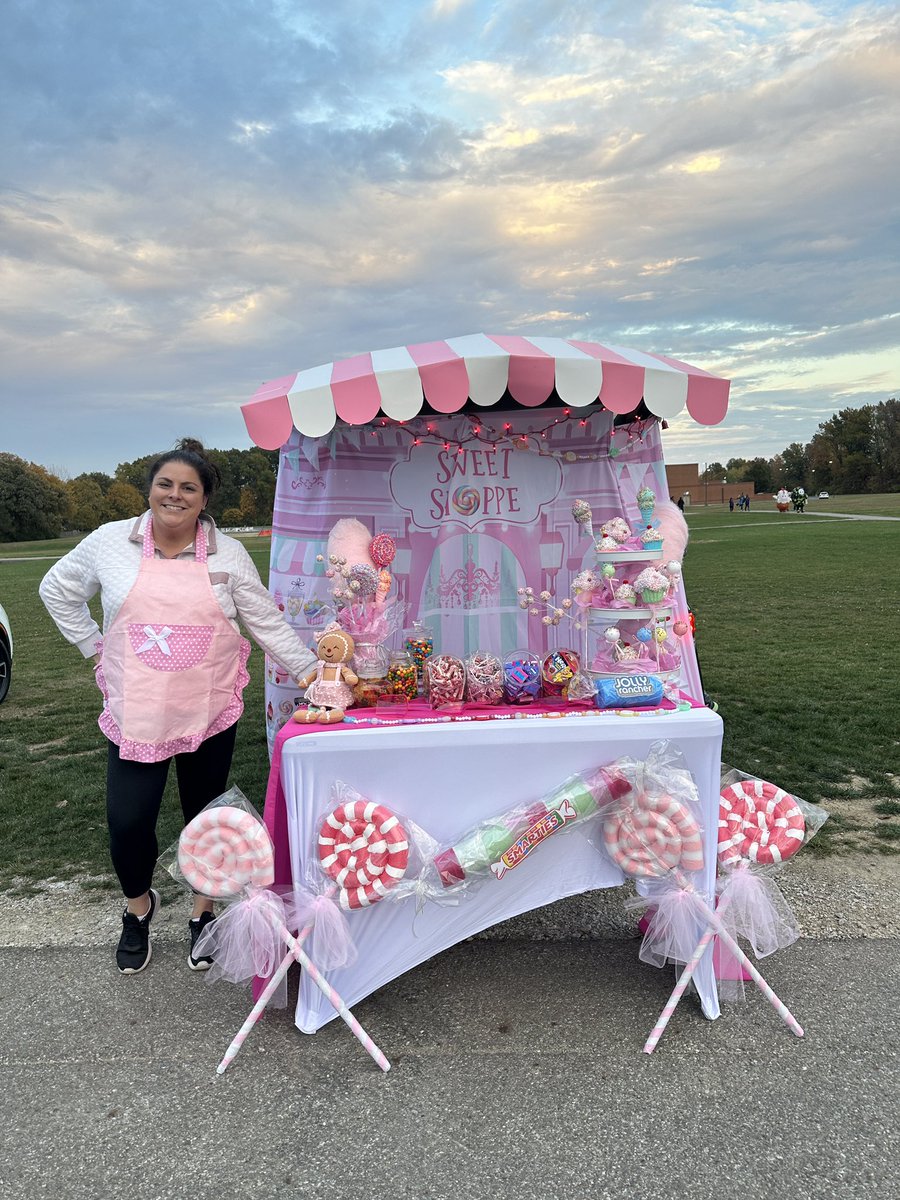 Come check out trunk or treat at Alton Darby 6:30-8