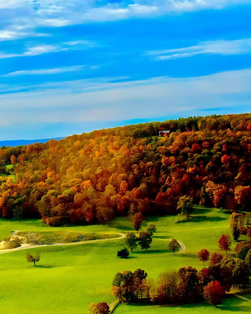 PilotFun101's tweet image. A little flight with Joe in his ￼Comanche250. What a Awesome Day!  #PilotFun101 #AviationIsAwesome @FlyingEyesWorld