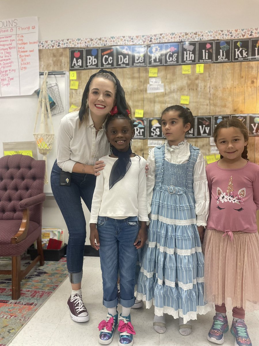 msrachelours's tweet photo. First Grade had fun dressing up for the 50th Day of School!! 
The boys wanted a serious pose. 😂🤍 https://t.co/Q3zVTamgu8