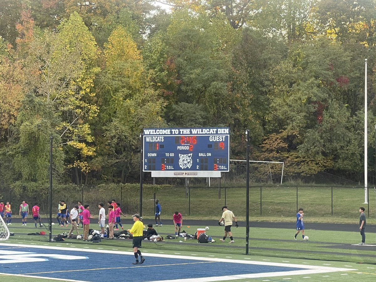 MCPSYouMatter's tweet photo. Congratulations to our Girls Varsity Gladiator Soccer team! They won in the first round of the playoffs, 9-1. 🔴⚫️ #GLADIATORPRIDE #CounterStory https://t.co/rUmOAe74TO