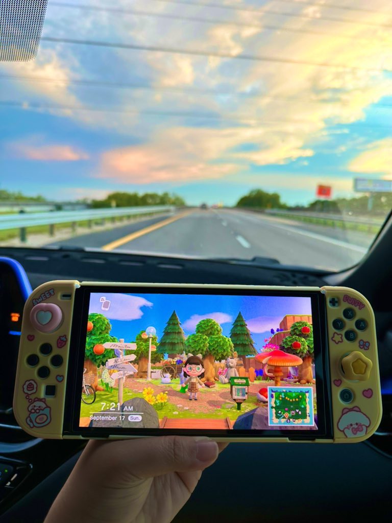 msjayeberry's tweet photo. sunset x animal crossing 💛

#ACNH #AnimalCrossingNewHorizons https://t.co/YPJXLIOwrT