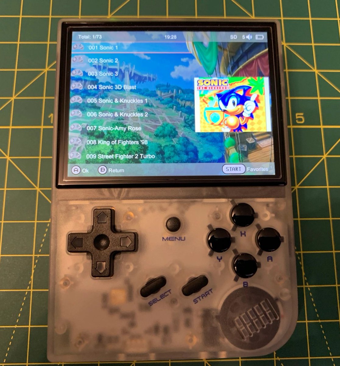 ericarrache's tweet image. Sorteio Anbernic RG35xx (emulador portátil roda até PS1 perfeitamente, além de Dreamcast, DS e PSP parcialmente)

Siga: @ericarrache, @criticalhitsbr e @PromoHits 
Marque dois amigos
Deixe seu RT + Fav

Sorteio dia 25/11