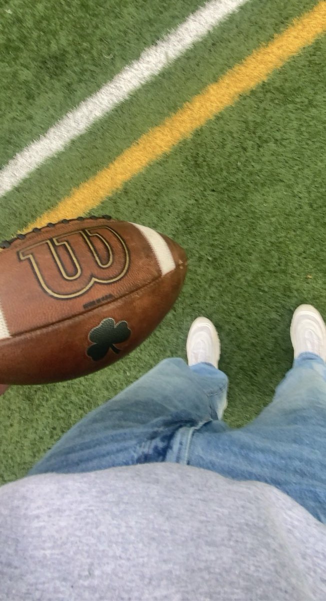 ClaytonBezon's tweet photo. What a day viewing campus and the facilities, I loved every bit of it ! 
I cannot wait to be back out soon ! 
#golakers #mercyhurst #CarpeDiem 
@atticafootball @MercyhurstFB @CoachWaring https://t.co/jfouOLzVrN