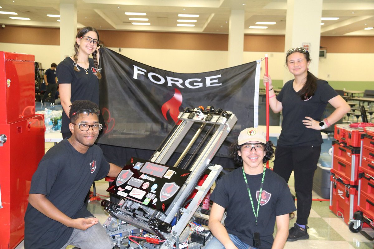 Forge9404's tweet photo. We competed at the Pirates Pillage event this past Saturday. We were able to test our robot out for the first time and work out some issues along the way. We want to thank all the volunteers and Team 8817 The Buccaneers and @RamTech59 for hosting the event! https://t.co/Bi3N8LG64z