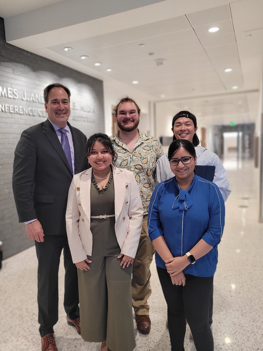 Devleena Samanta (@devleenasamanta) on Twitter photo <a href="/CHADNANO/">Chad A. Mirkin</a> visiting <a href="/UTAustin/">UT Austin</a> for the Dervan Lecture! <a href="/DM_Snider/">Dylan Snider</a> <a href="/SeungheonLee_/">Seungheon Lee</a> <a href="/atri_1998/">Atri Bhattacharya</a> <a href="/CHADNANO/">Chad A. Mirkin</a> visiting <a href="/UTAustin/">UT Austin</a> for the Dervan Lecture! <a href="/DM_Snider/">Dylan Snider</a> <a href="/SeungheonLee_/">Seungheon Lee</a> <a href="/atri_1998/">Atri Bhattacharya</a>