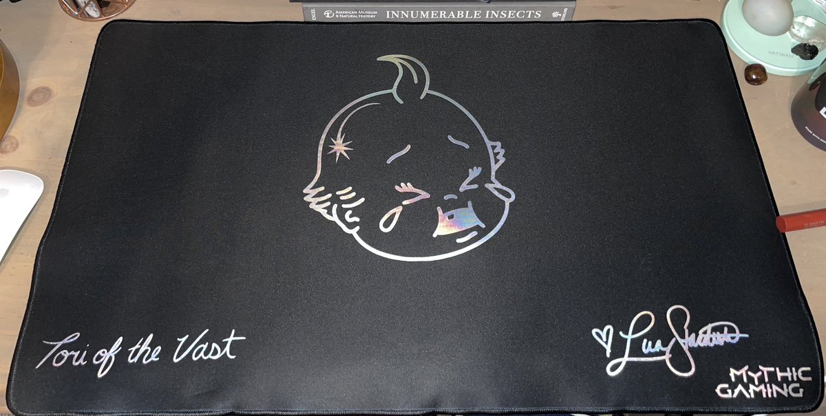 MaeveFearne's tweet image. Who wants a play-mat from powerhouse group Scrybabies!?

To enter
✨Like
✨Retweet
✨Follow
✨Don’t be stinky and mean

I’m going to pull for the giveaway on Halloween! 

Good luck everyone ☺️