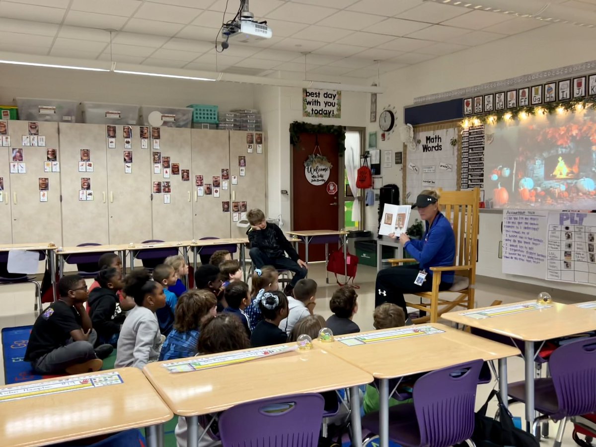 Mrs. Kohrt tweet media